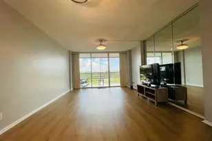 109 Royal Pk Dr, Oakland Park, FL 33309 - Photo 3