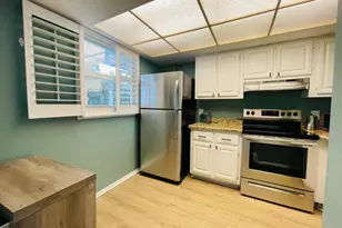 109 Royal Pk Dr, Oakland Park, FL 33309 - Photo 17