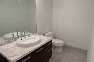 244 Biscayne Blvd, Miami, FL 33132 - Photo 9