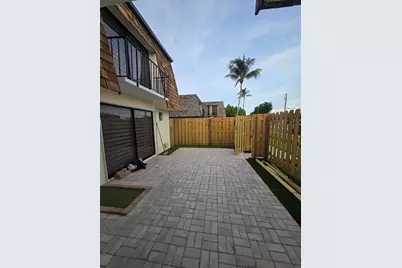 306 Lake Arbor Drive, Palm Springs, FL 33461 - Photo 21