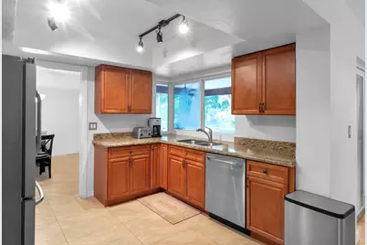 4120 NW 106th Avenue, Coral Springs, FL 33065 - Photo 5