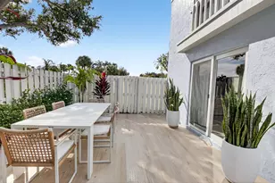 1010 NE 8th Ave, Delray Beach, FL 33483 - Photo 3