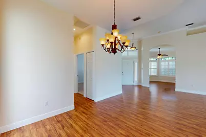 433 SW Jefferson Circle, Port Saint Lucie, FL 34986 - Photo 11