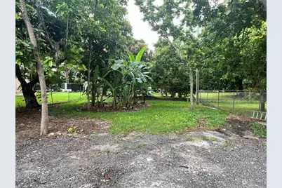 1789 Bacom Point Road, Pahokee, FL 33476 - Photo 5