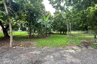 1789 Bacom Point Rd, Pahokee, FL 33476 - Photo 5
