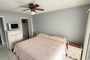 240 Southampton B, West Palm Beach, FL 33417 - Photo 19