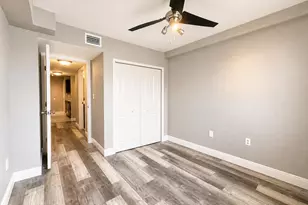 2831 N Oakland Forest Dr, Oakland Park, FL 33309 - Photo 17