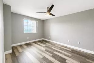 2831 N Oakland Forest Dr, Oakland Park, FL 33309 - Photo 9