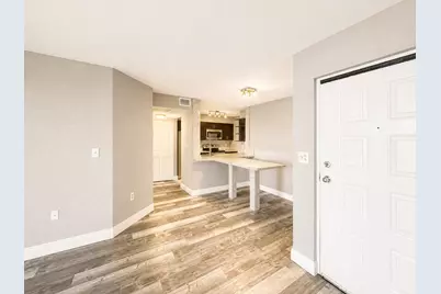 2831 N Oakland Forest Drive #101, Oakland Park, FL 33309 - Photo 5