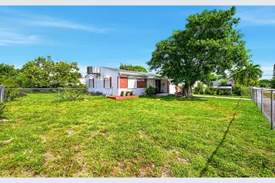 1716 N 25th Avenue, Hollywood, FL  - Photo 25