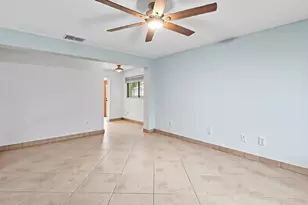 905 SE 13th Ct, Deerfield Beach, FL 33441 - Photo 17