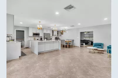 905 SE 13th Court, Deerfield Beach, FL 33441 - Photo 5