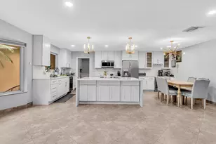 905 SE 13th Ct, Deerfield Beach, FL 33441 - Photo 13
