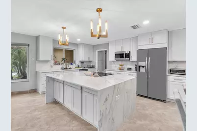 905 SE 13th Court, Deerfield Beach, FL 33441 - Photo 9