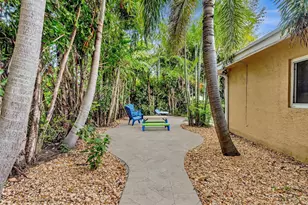 905 SE 13th Ct, Deerfield Beach, FL 33441 - Photo 43