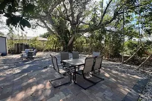 1211 NE 15th Ave, Fort Lauderdale, FL 33304 - Photo 1