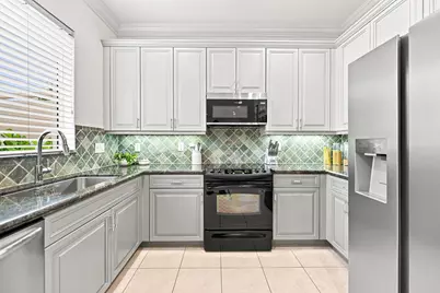 7830 Jewelwood Drive, Boynton Beach, FL 33437 - Photo 13