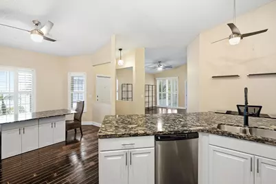 10725 Pelican Drive, Wellington, FL 33414 - Photo 13