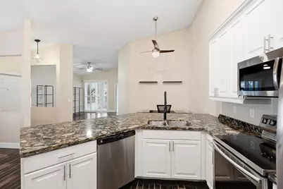 10725 Pelican Drive, Wellington, FL 33414 - Photo 9