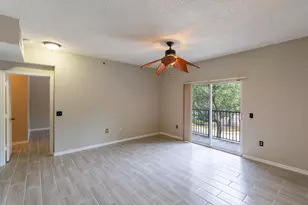 350 Crestwood Cir, Royal Palm Beach, FL 33411 - Photo 9