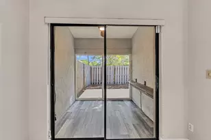 11137 NW 38th Pl, Sunrise, FL 33351 - Photo 23