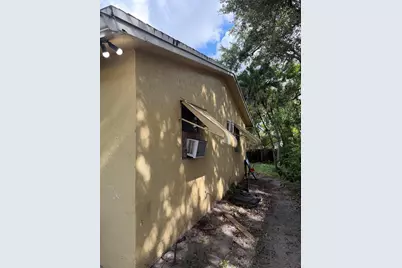 2605 NW 14th Street, Fort Lauderdale, FL 33311 - Photo 11