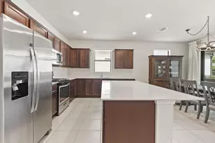 535 SE Villandry Way, Port Saint Lucie, FL 34984 - Photo 9