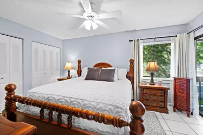 130 Wimbledon Lake Drive, Plantation, FL 33324 - Photo 17