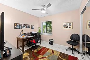 130 Wimbledon Lake Dr, Plantation, FL 33324 - Photo 23