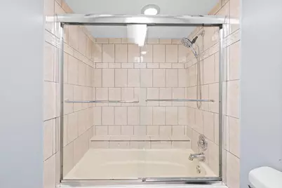 130 Wimbledon Lake Drive, Plantation, FL 33324 - Photo 21