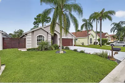 1504 Lake Breeze Drive, Wellington, FL 33414 - Photo 3