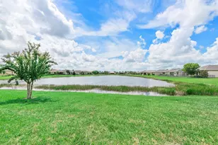 11151 SW Lake Park Dr, Port Saint Lucie, FL 34987 - Photo 5