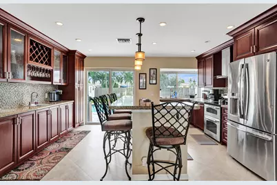 80 SE 10th Street, Pompano Beach, FL 33060 - Photo 9