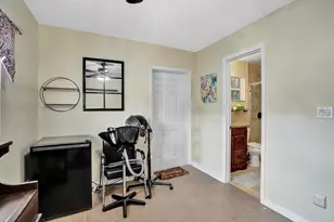 80 SE 10th St, Pompano Beach, FL 33060 - Photo 23