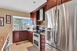 80 SE 10th St, Pompano Beach, FL 33060 - Photo 11