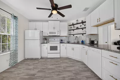 1975 Westminster Circle #4, Vero Beach, FL 32966 - Photo 9