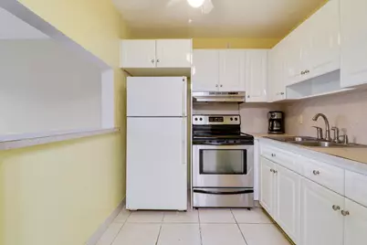 3040 Lake Osborne Drive #109, Lake Worth, FL 33461 - Photo 13