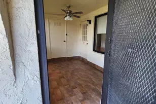 311 Knotty Pine Cir, Greenacres, FL 33463 - Photo 3