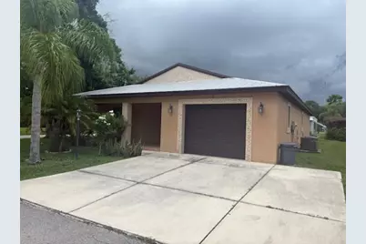 1 Barcelona Lane, Port Saint Lucie, FL 34952 - Photo 3