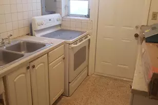 283 NE 111th St, Miami, FL 33161 - Photo 3