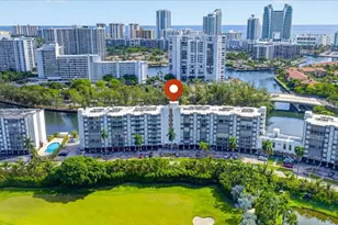 300 Diplomat Pkwy, Hallandale Beach, FL 33009 - Photo 23