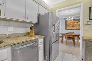 306 Cascade Ln, Palm Beach Shores, FL 33404 - Photo 15
