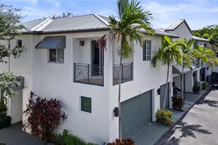 712 SE 2nd St, Pompano Beach, FL 33060 - Photo 1