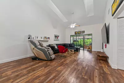 801 Kintyre Court, Palm Beach Gardens, FL 33418 - Photo 7