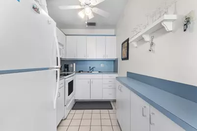 3160 Lake Osborne Drive #Bldg 6 unit 206, Lake Worth Beach, FL 33461 - Photo 9