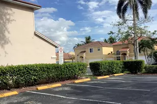 201 SW 98th Terrace, Pembroke Pines, FL 33025 - Photo 21