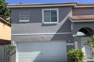 201 SW 98th Terrace, Pembroke Pines, FL 33025 - Photo 5