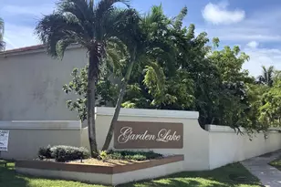 201 SW 98th Terrace, Pembroke Pines, FL 33025 - Photo 1