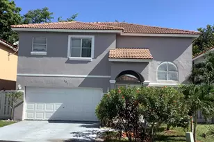 201 SW 98th Terrace, Pembroke Pines, FL 33025 - Photo 1