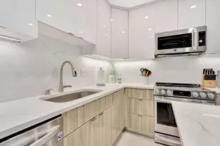 397 Sundial Cir, Margate, FL 33068 - Photo 7